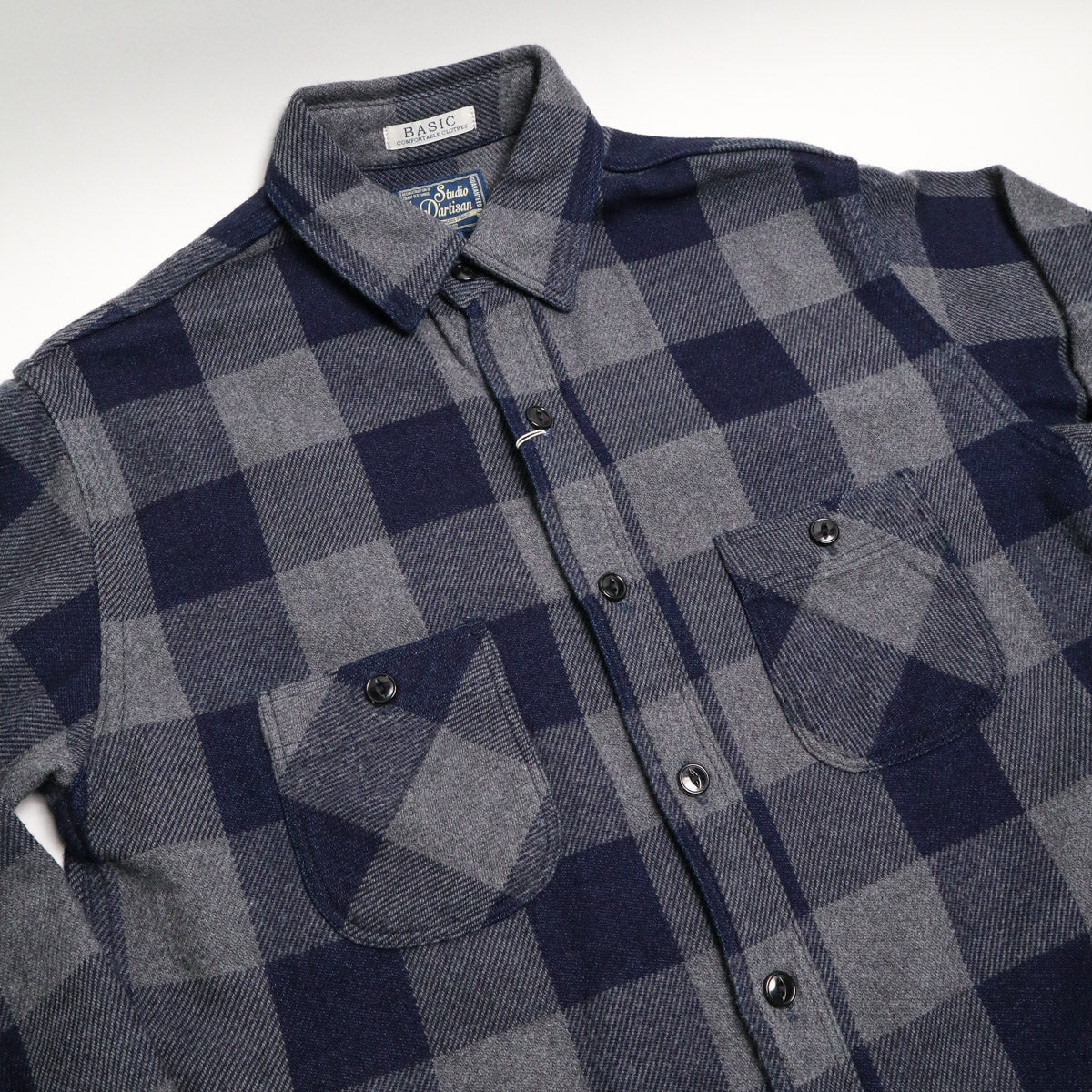 5703 Indigo Check Heavy Flannel Grey