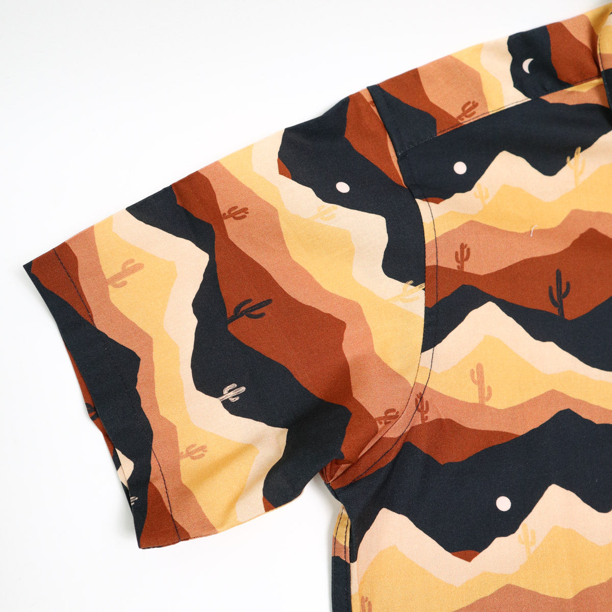 Dylan Short Sleeve Mountains Of The Moon
