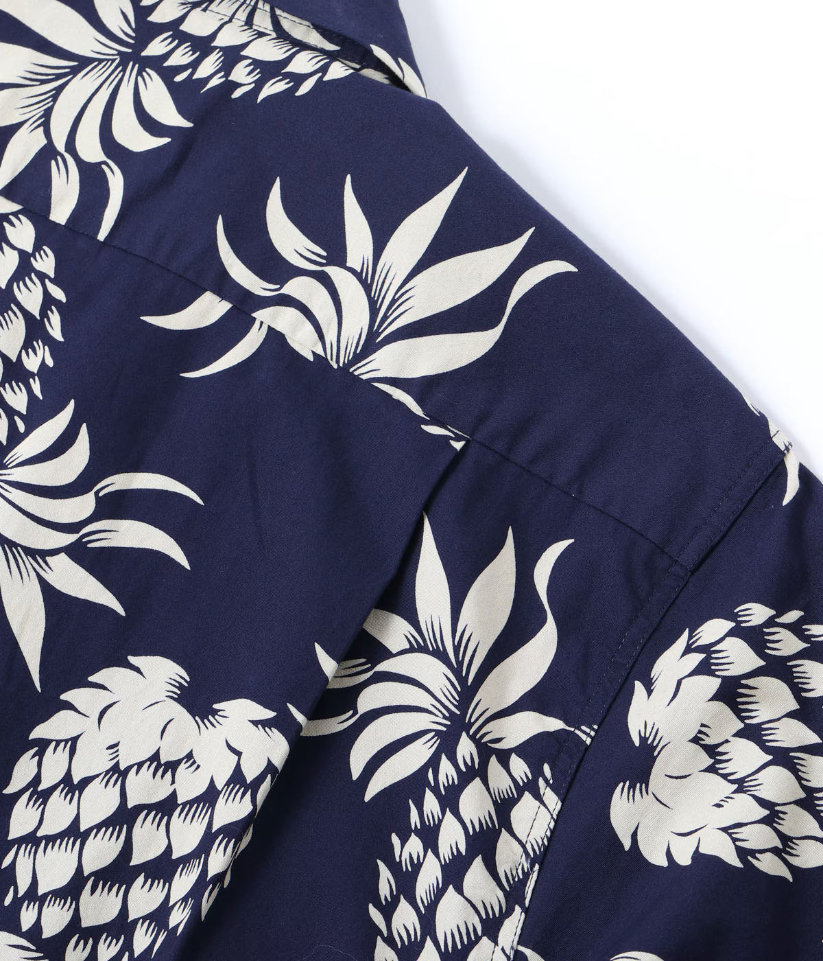 DK37811 Duke Kahanamoku Cotton Hawaiian  Shirt "Dukes Pineapple" Navy