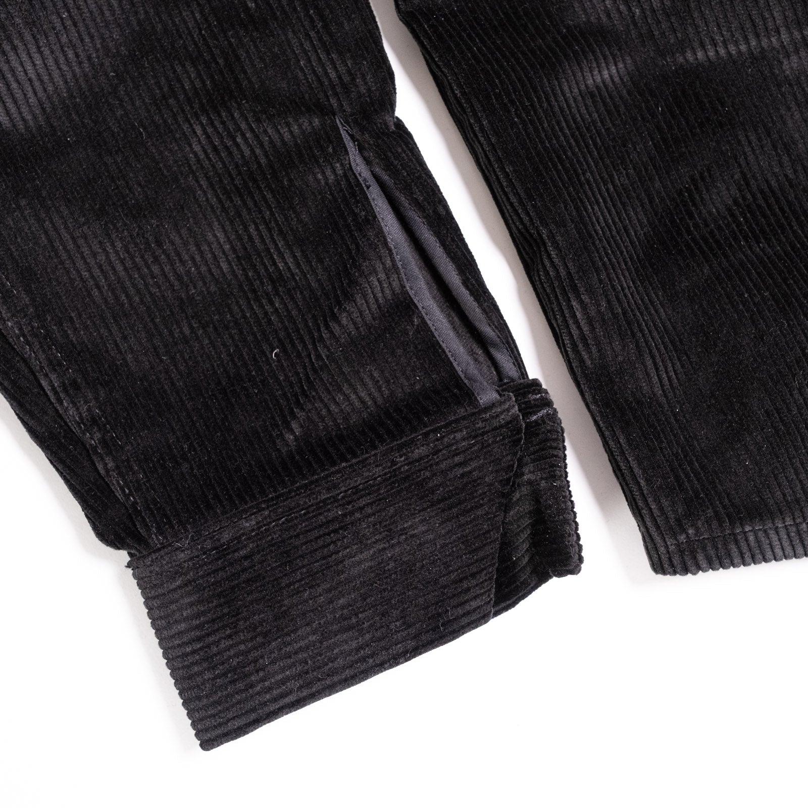 The Adenturer Overshirt Corduroy Black