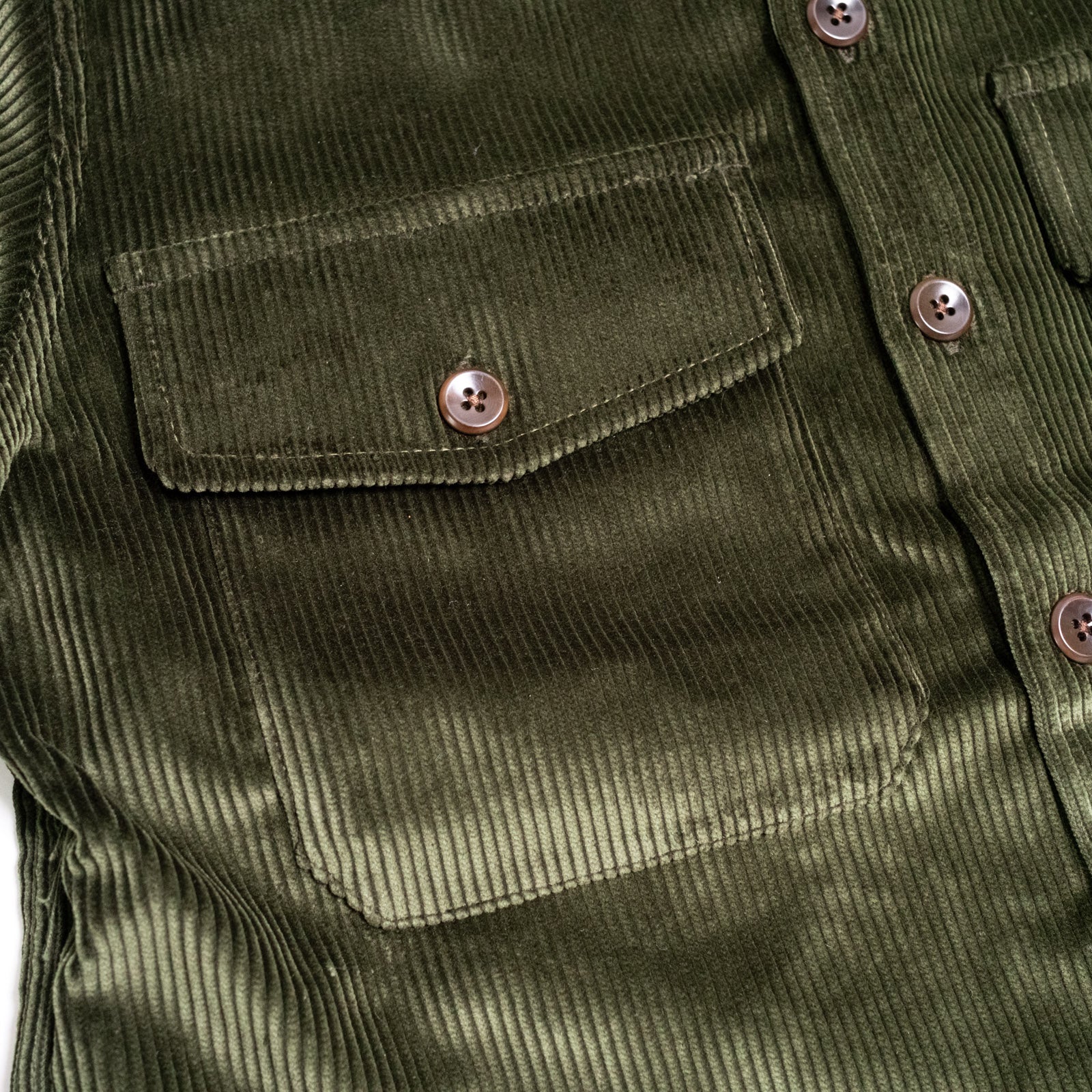 The Adenturer Overshirt Corduroy Khaki