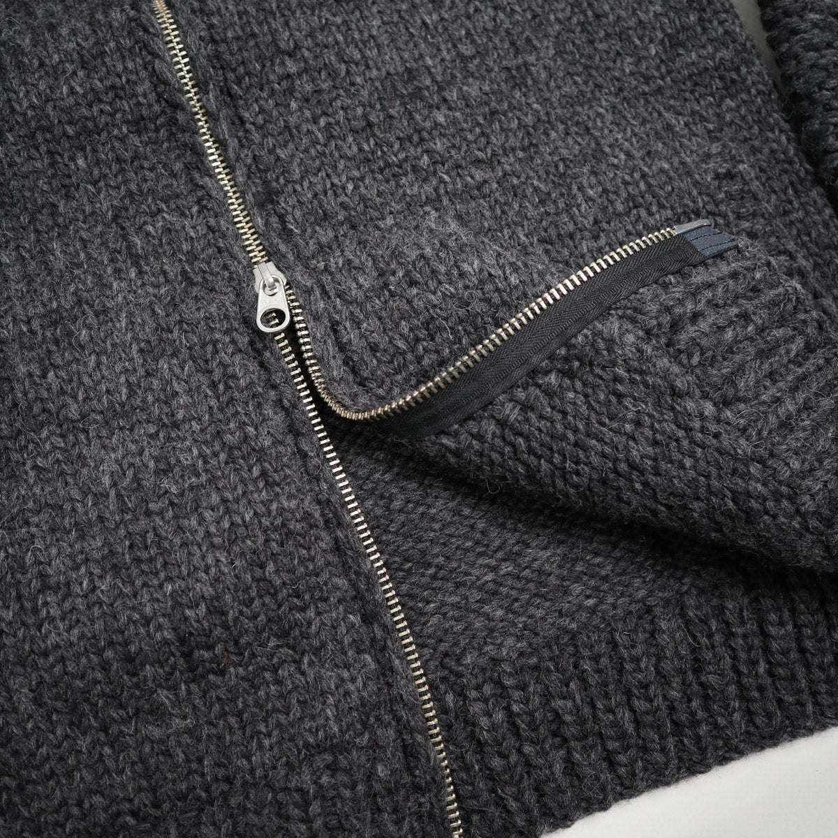 Moto Cafe Sweater Charcoal