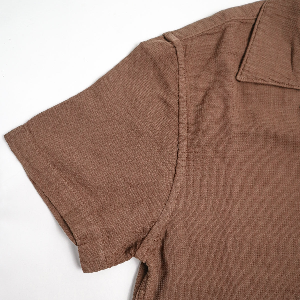 The Wrench S/S Waffle Shirt Bourbon