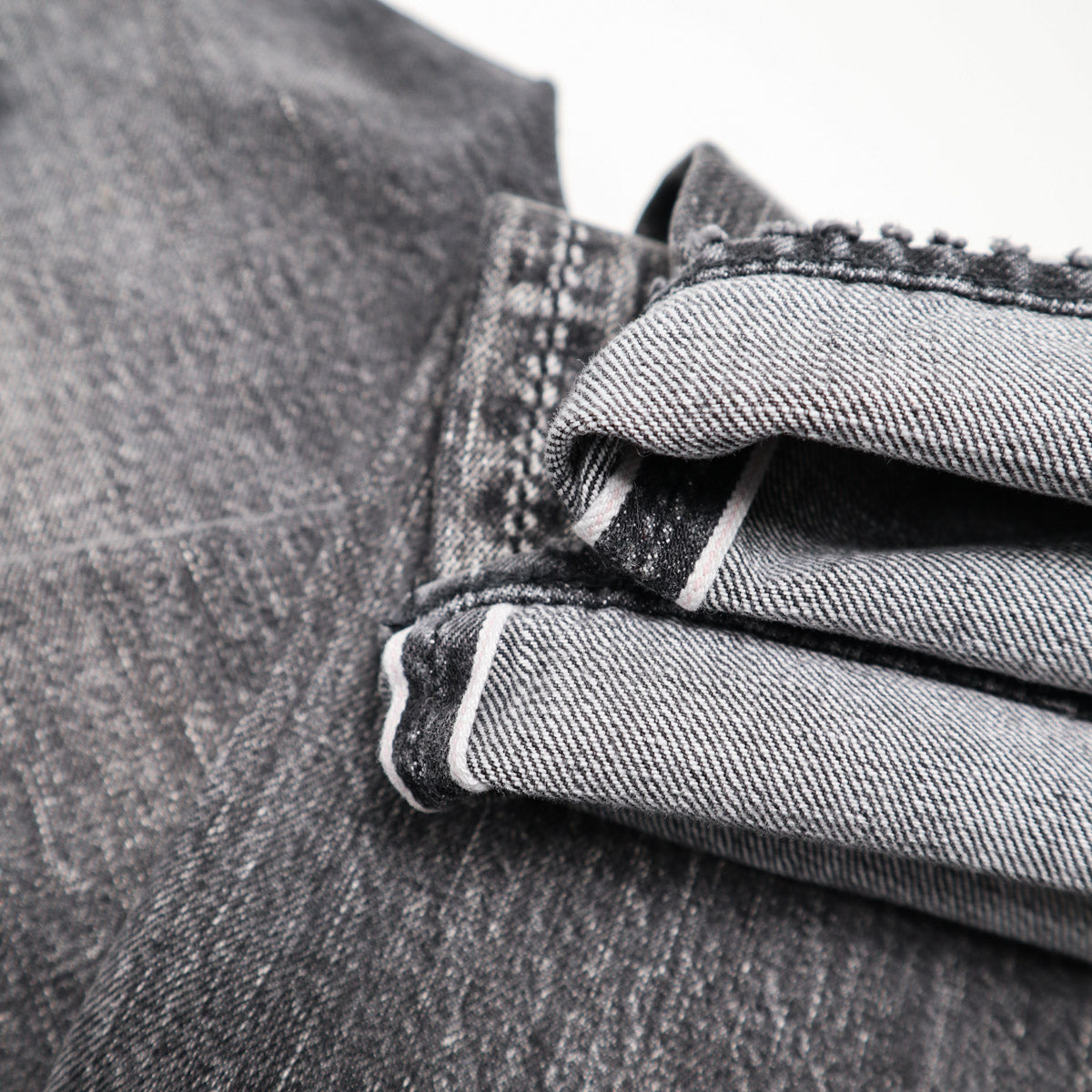 1108BKHW Slim Straight 13.7oz Selvedge Denim Black Dartford