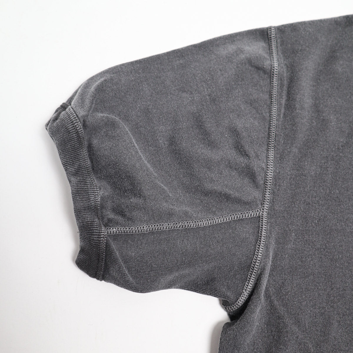 5222-25 Flat Seam Heavyweight Tee Ink Black